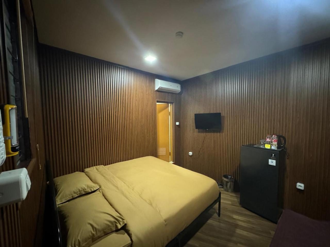 Kostkan House Hostel *